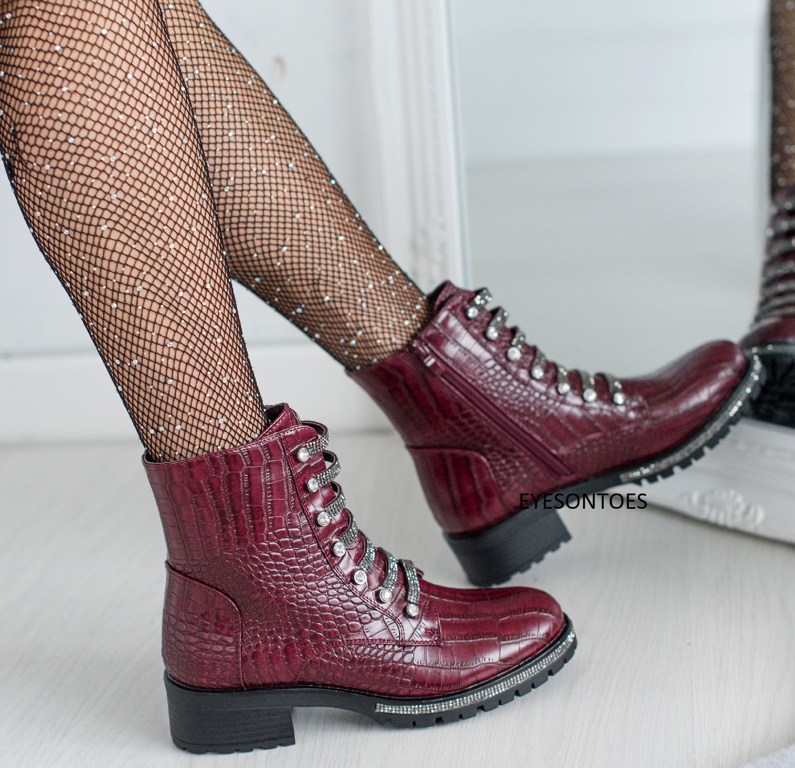 flat chunky boots